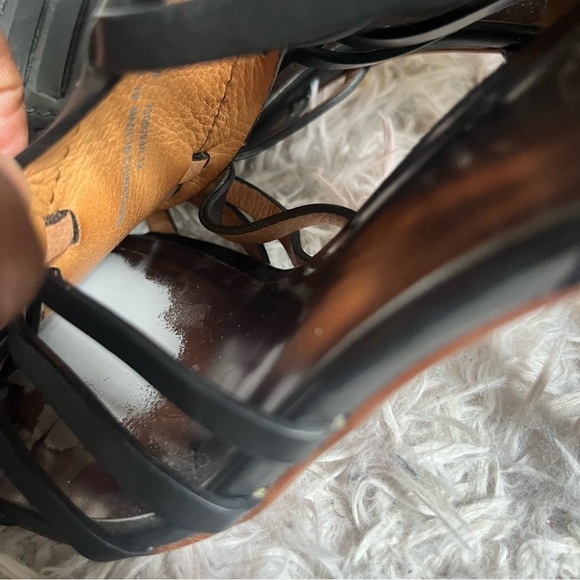 Coach Lucy Balck Gladiator Stilletto Heels Size 7B - Picture 14 of 16